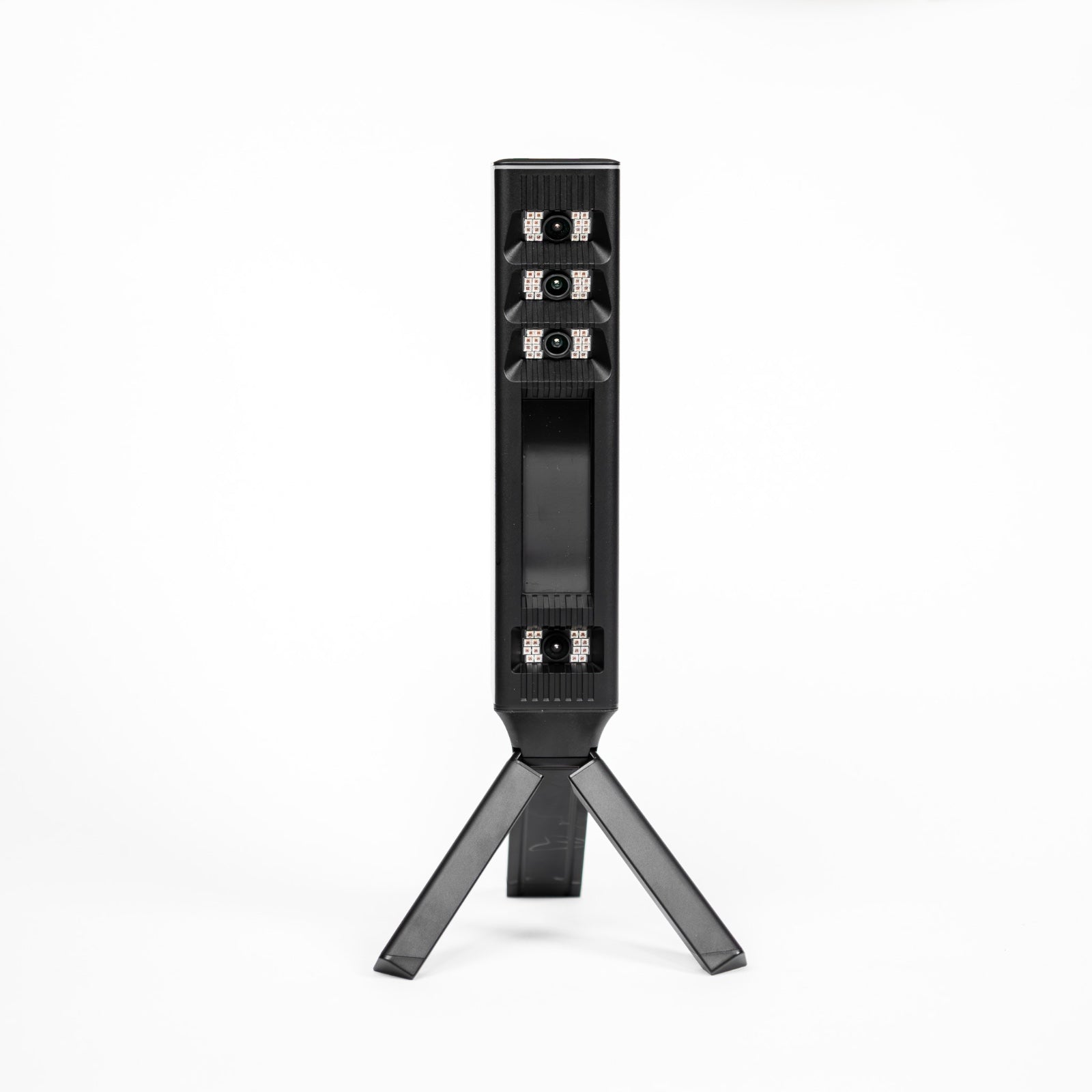Square Golf Omni Launch-Monitor & Simulator Für Innen- und Außenbereich